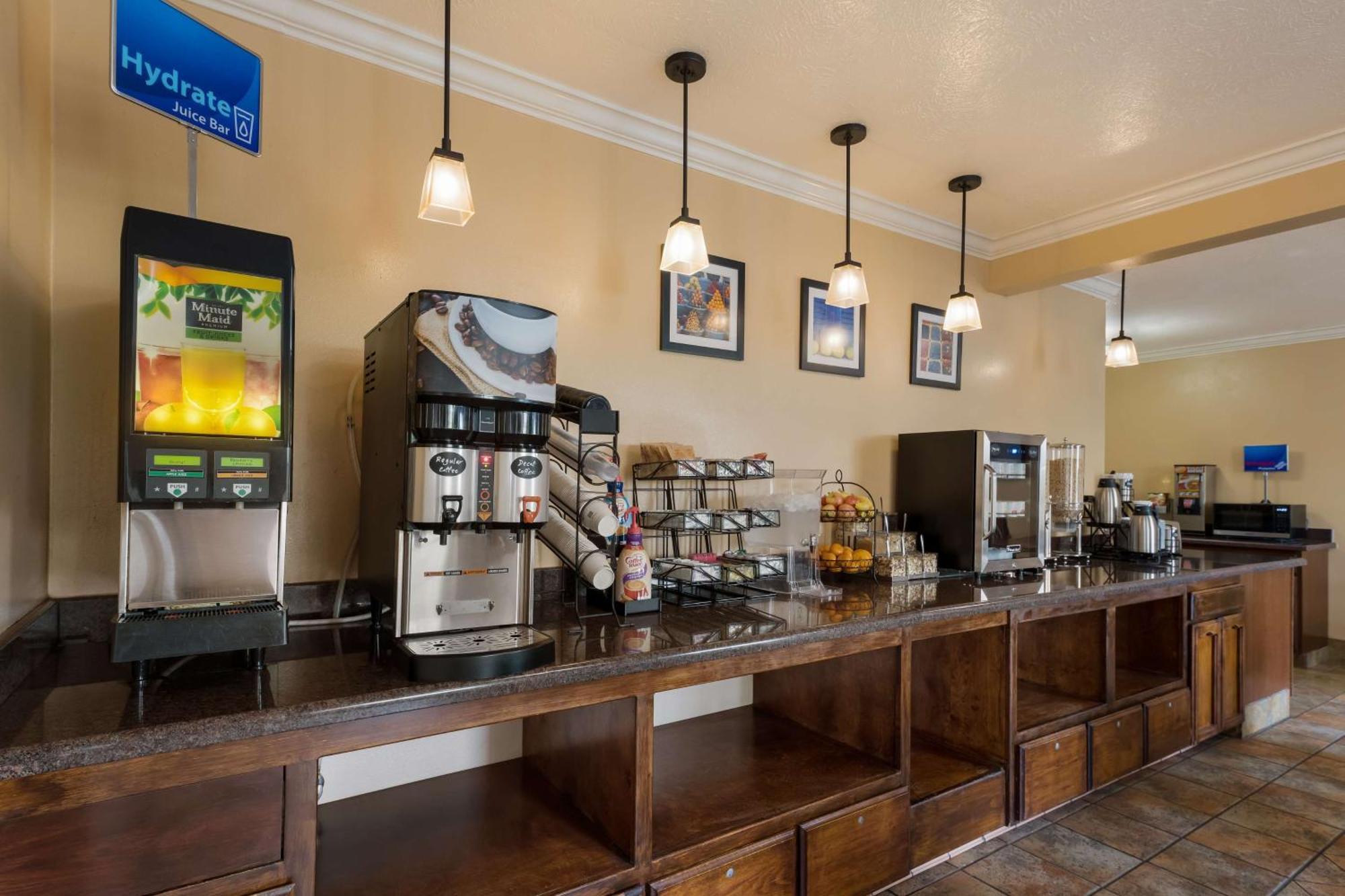 Best Western Salinas Valley Inn & Suites Exteriör bild
